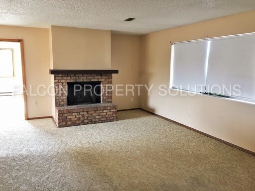 Foto del edificio - 6729 Dublin Loop W