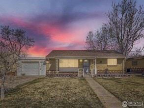 Building Photo - 5861 Demott Ave