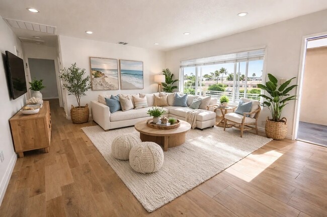 Building Photo - 820 Geneva Ave