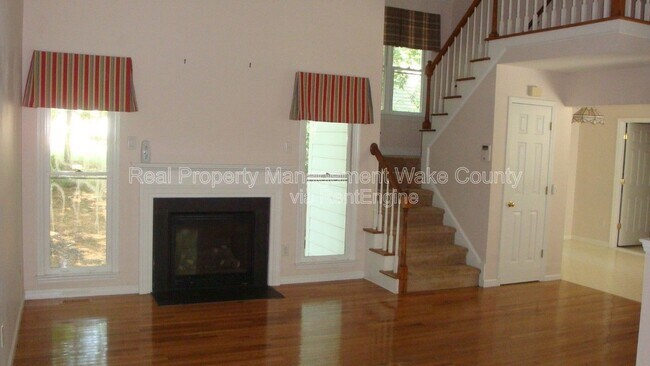 Foto del edificio - 2912 Isabella Dr