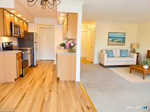 Building Photo - 50 Aiken St