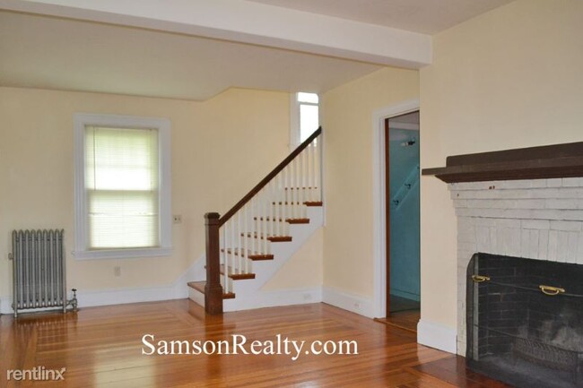 Building Photo - 5 br, 1.5 bath House - 17 Fairview Ave