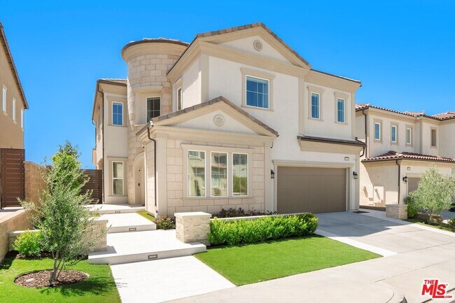 Building Photo - 20600 Bluebird Ct