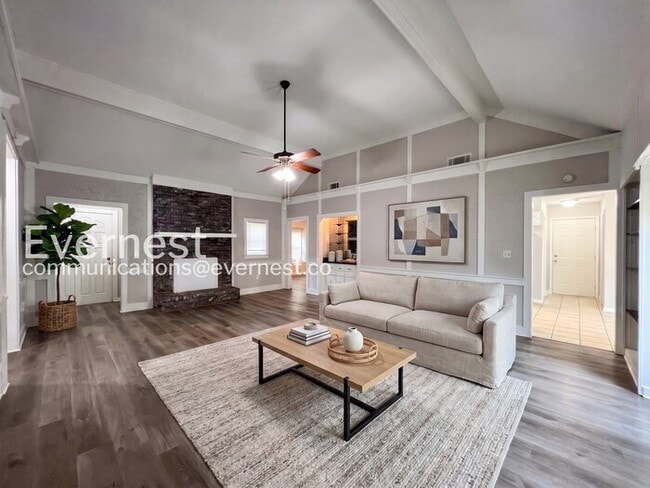 Building Photo - 494 Windridge Point