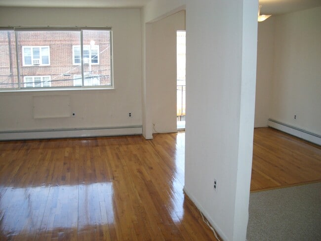 Photo - 2850 46th St Apartments