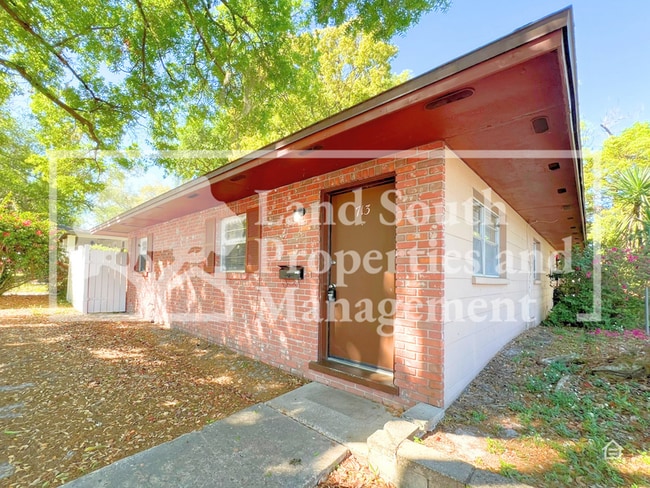 Foto del edificio - 713 Johnson Ave