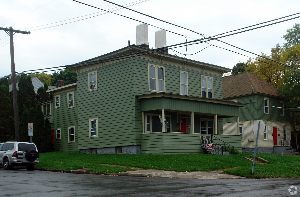 Foto principal - 401 Graves St