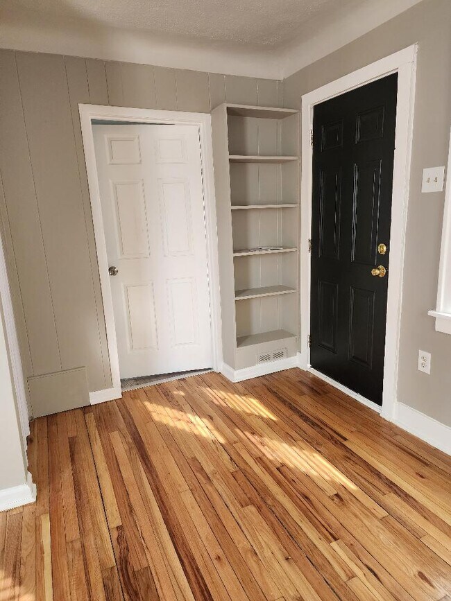 341 E Milton Ave, Hazel Park, MI 48030 House Rental in Hazel Park, MI