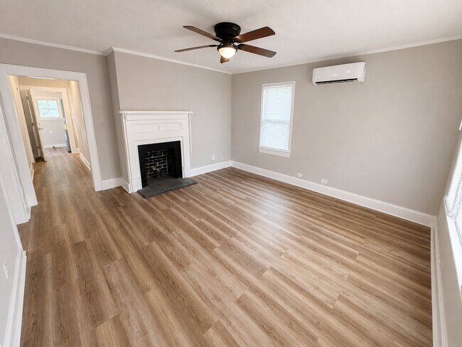 Foto del edificio - 1878 Sparta Rd