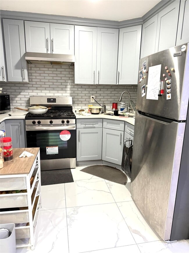 Foto del edificio - 47-57 58th Ln