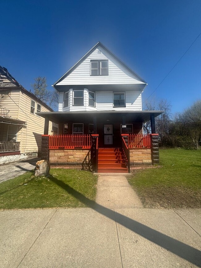 Building Photo - 10523 Helena Ave