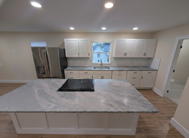 Building Photo - 372 Cumberland Trail