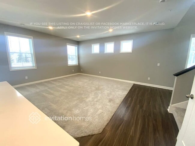 Foto del edificio - 16700 Dunkirk Cir N