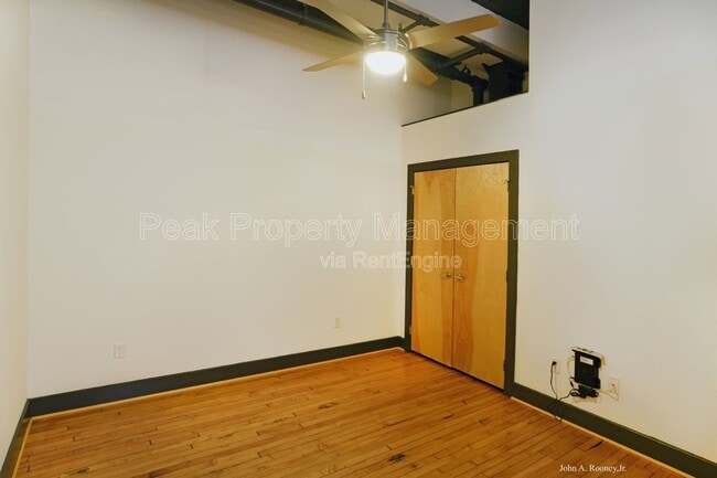 Interior Photo - Butterworth Flats