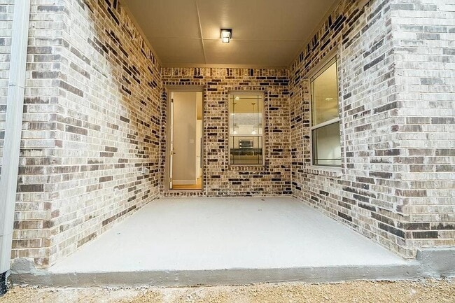 Building Photo - 7613 Regal Ln