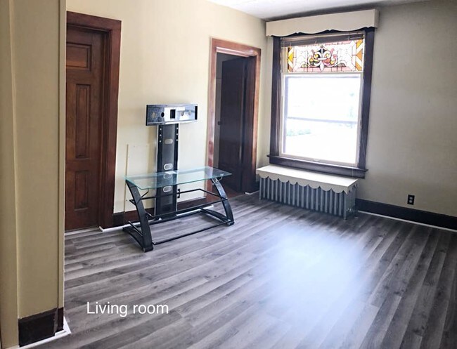 Building Photo - 2201 Washington St