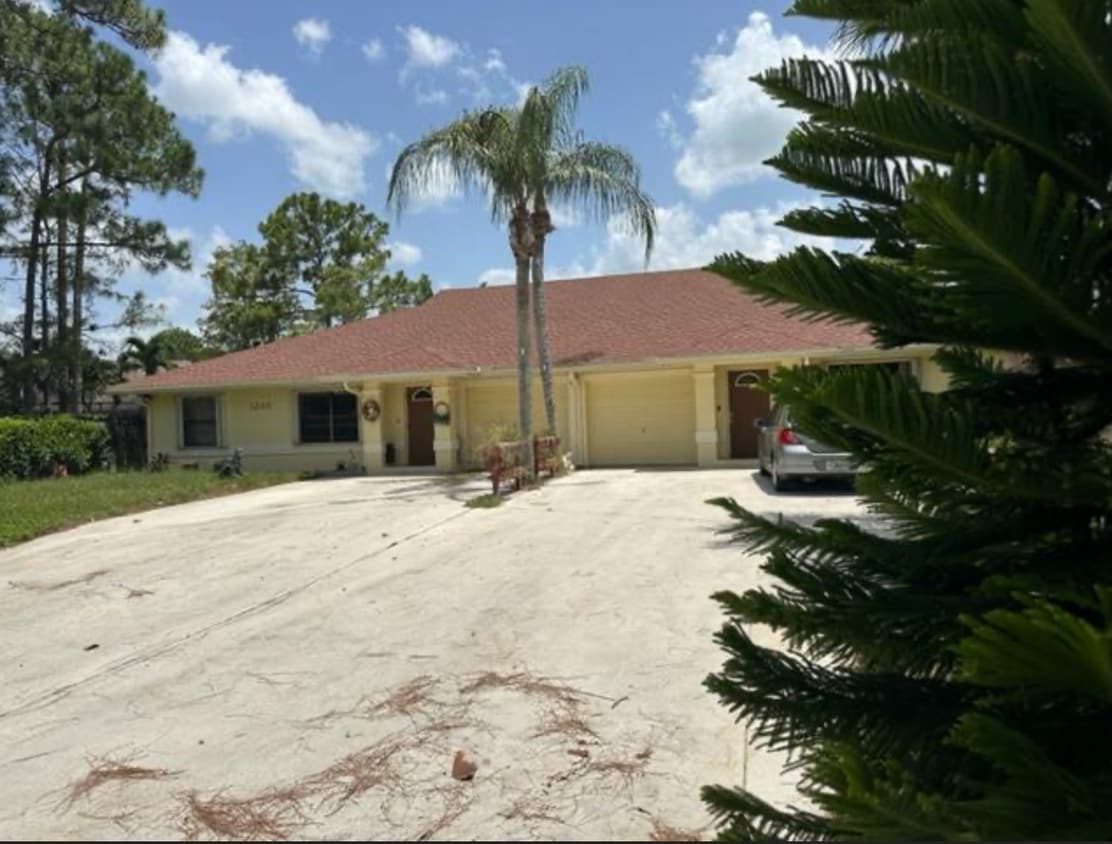 Primary Photo - 1245 Staghorn Ct