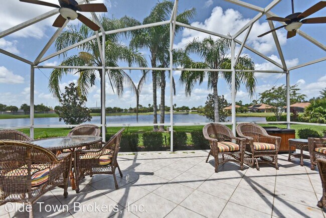 Foto del edificio - 2 br, 2 bath House - 545 Genoa Dr.