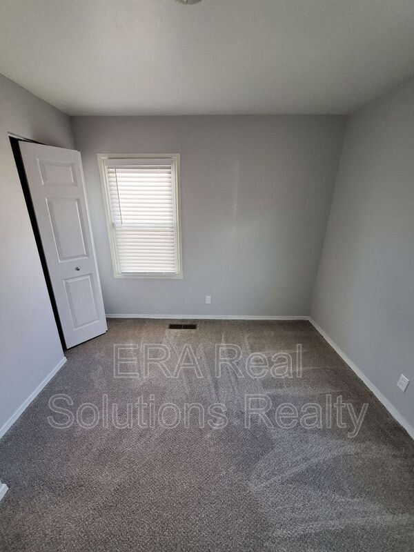 Building Photo - 2853 Gibson Dr