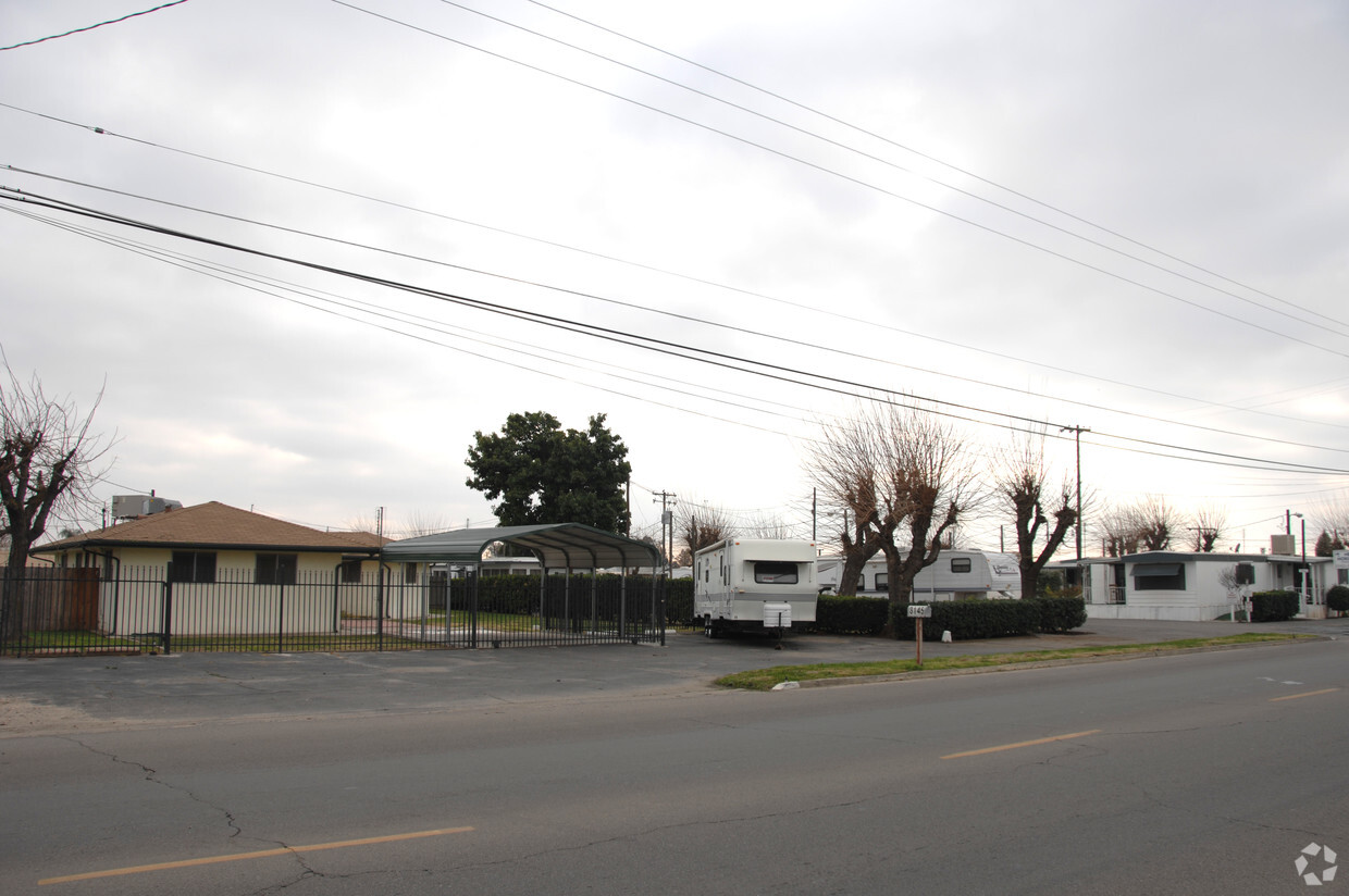 Foto del edificio - 3147 W Olive Ave