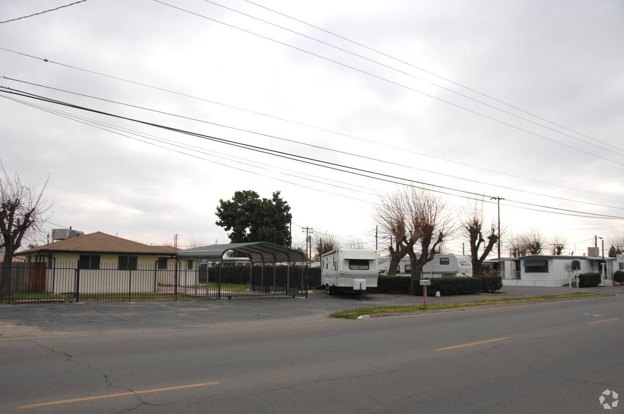 Building Photo - Horizons Mobile and RV Park