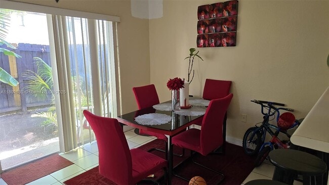 Foto del edificio - 1568 SE 26th St