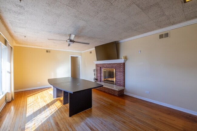 Foto del edificio - 1246 Warren Ave