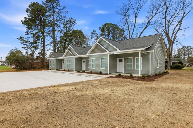 Foto del edificio - 111 N Mill St