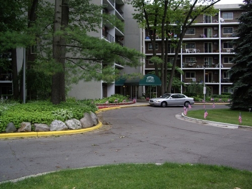 Primary Photo - Pine Oak Apartments