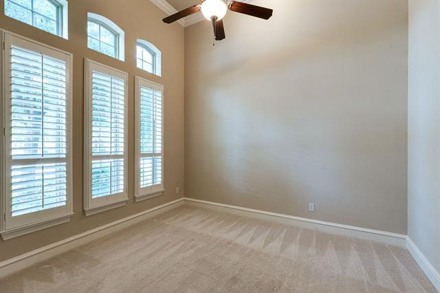 Building Photo - 1800 Windy Hill Ln