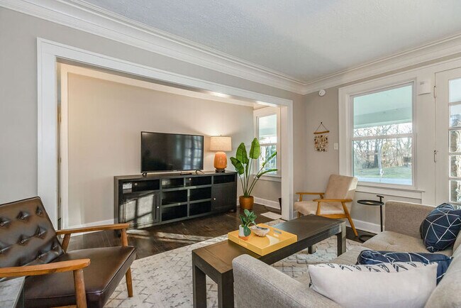 Foto del edificio - 801 E 85th St