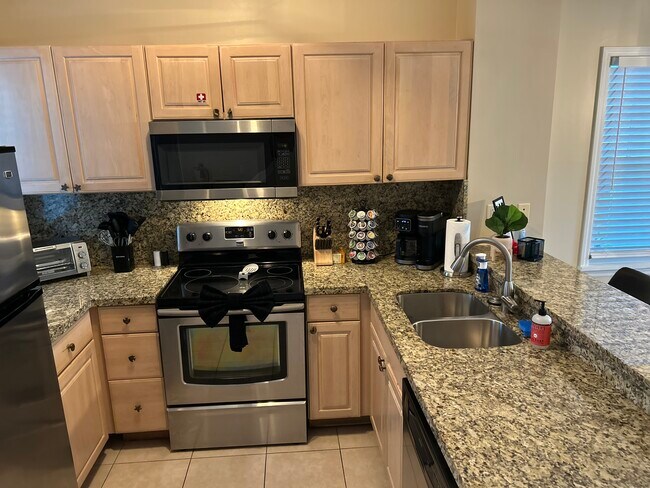 Foto del edificio - 7036 Harbor Village Dr