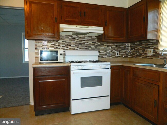 Foto del edificio - 1809 N Black Horse Pike