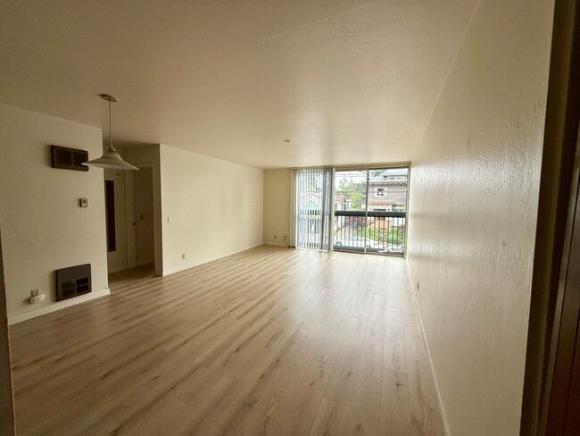 Photo - 2211 Carleton St (Berkeley, CA) Apartments