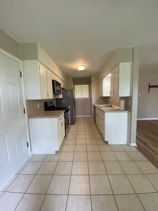 Foto del edificio - 3448 N Northwood Ave