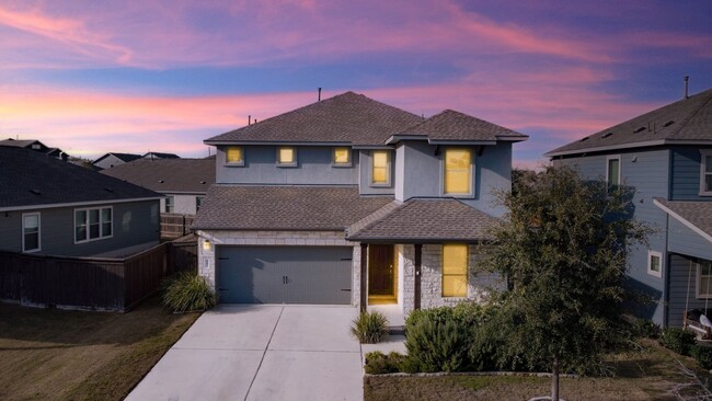 Building Photo - Spacious and Modern 4 bed - 3 bath in Nort...