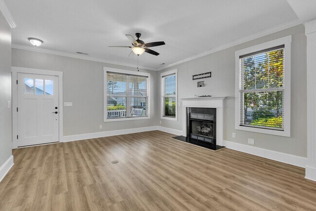 Foto del edificio - West Azalea 3Bedroom Home Coming Soon!