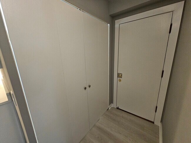 Foto del edificio - 5906 N Sheridan Rd