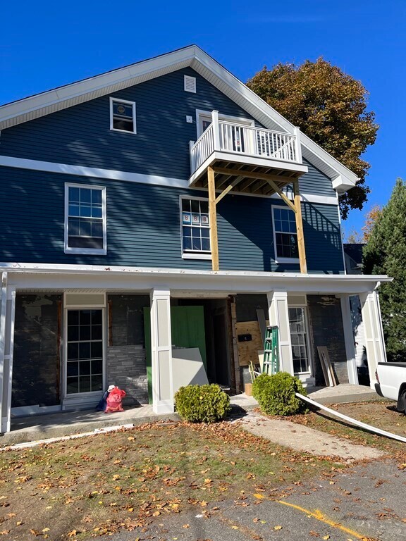 5153 Chestnut St Unit 5, Saugus, MA 01906 Room for Rent in Saugus