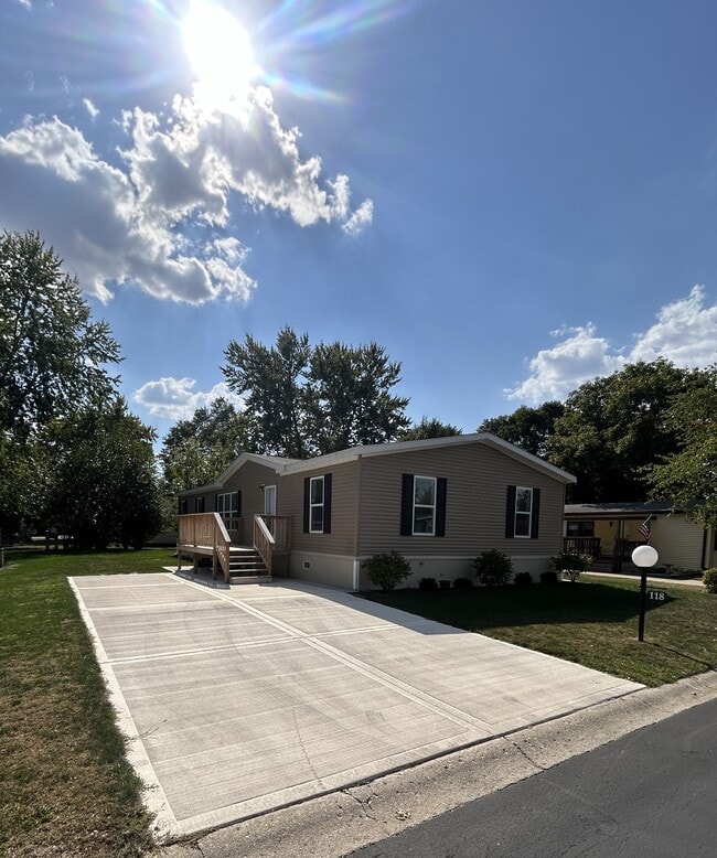Building Photo - 118 Poplar Dr
