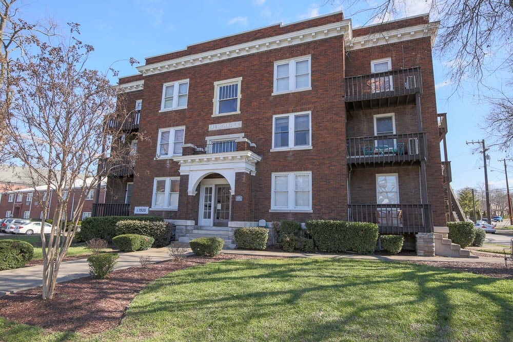 2021 Belmont Blvd, Nashville, TN 37212 Condo for Rent in Nashville