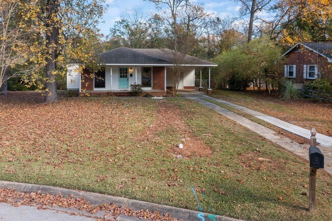 Foto del edificio - Welcome to Cardinal Village!