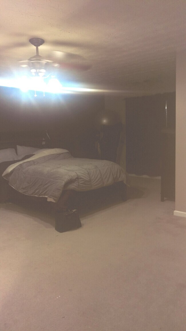 DORMITORIO PRINCIPAL GRANDE - 325 parc river blvd