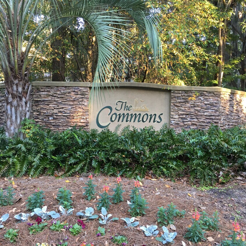 401 N Cromwell Rd Unit C7, Savannah, GA 31410 Condo for Rent in