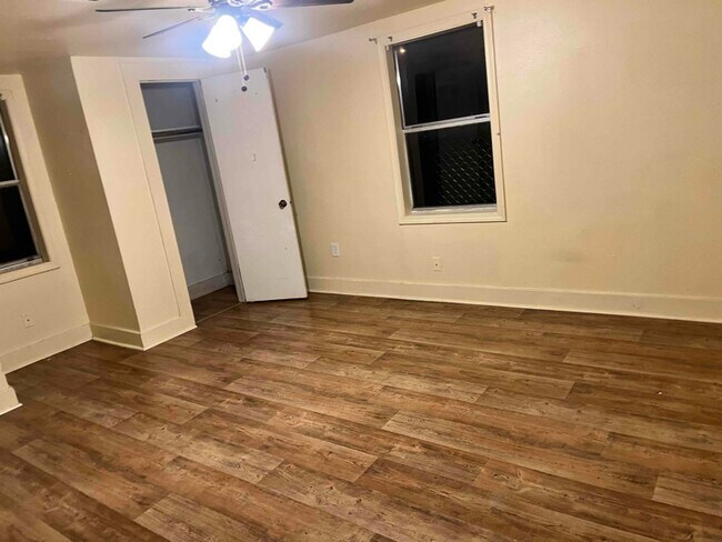 Foto del edificio - 236 S Oklahoma Ave