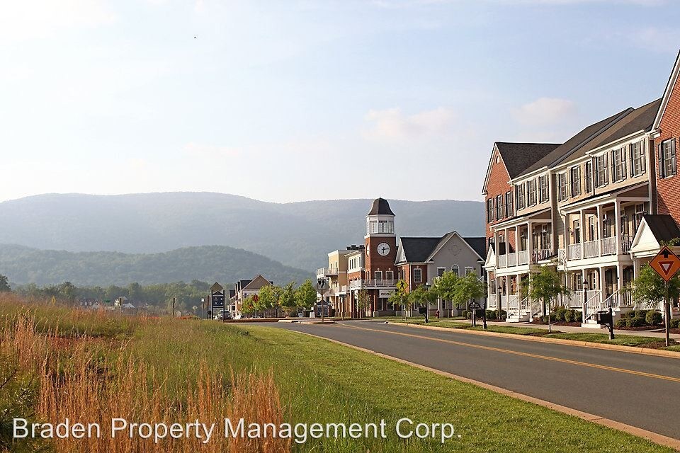 617 Mornington Ln, Crozet, VA 22932 House Rental in Crozet, VA