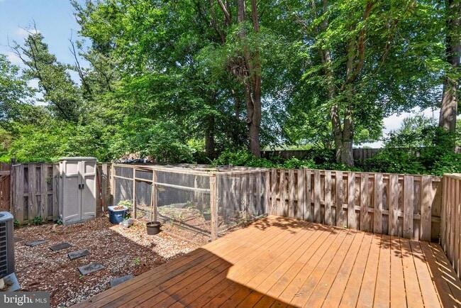 Building Photo - 9821 Owens Ct