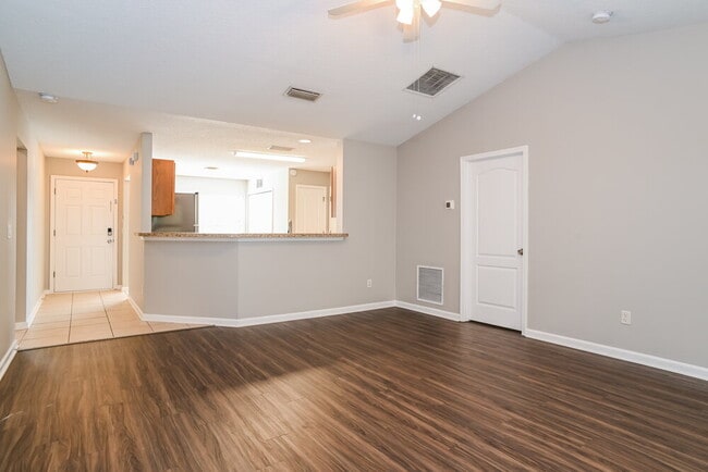 Foto del edificio - 9968 Rose Creek Ct