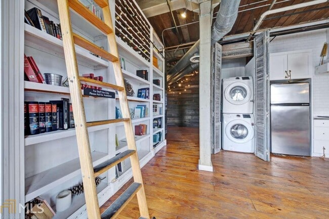 Building Photo - 342 Marietta St NW