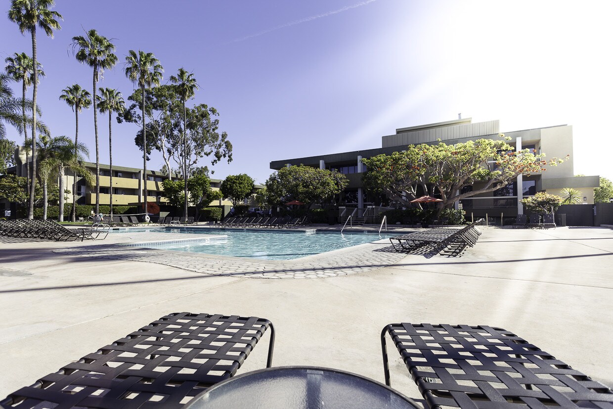 Bay Pointe Apartments San Diego, CA